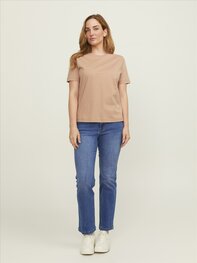 Warm Taupe Sand JACK & JONES//PRODUKT Classic Women's Tee Warm Taupe Sand JACK & JONES//PRODUKT Classic Women's Tee